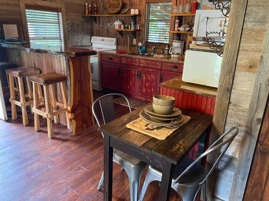 8Th St. Cowboy Haus I Biker Friendly I River 반데라 외부 사진