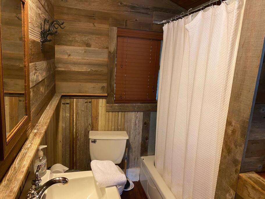 8Th St. Cowboy Haus I Biker Friendly I River 반데라 외부 사진