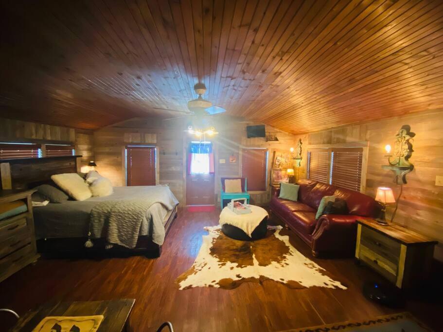 8Th St. Cowboy Haus I Biker Friendly I River 반데라 외부 사진
