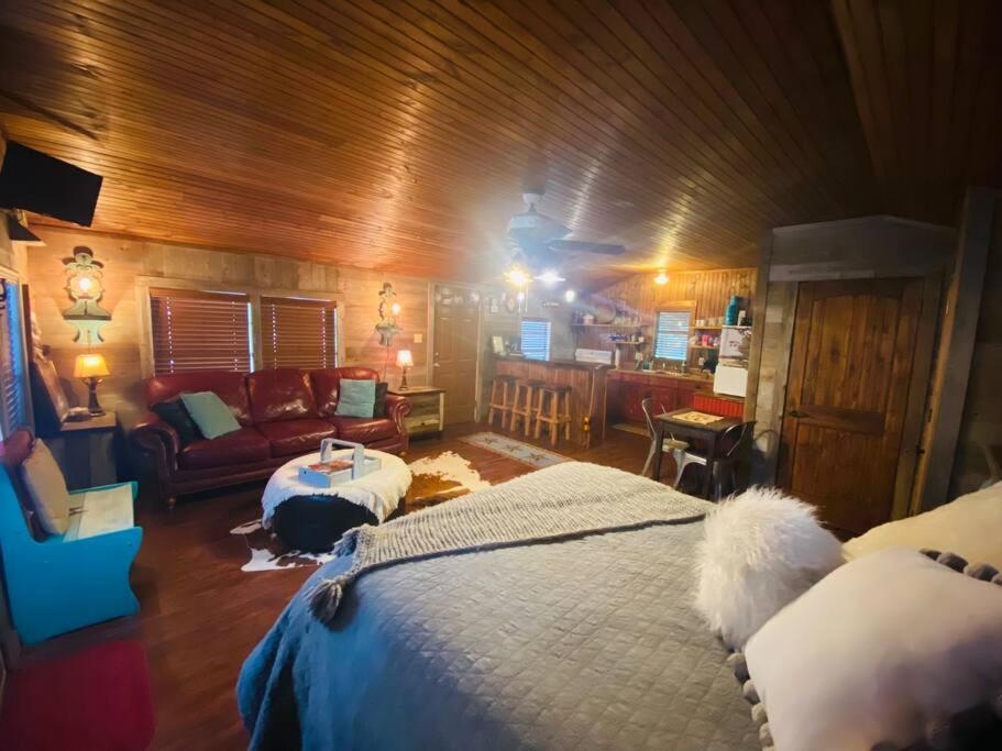 8Th St. Cowboy Haus I Biker Friendly I River 반데라 외부 사진